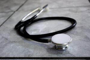 ダイエットのために医師に相談するのはいつ必要ですか？