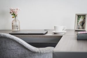 女性の在宅勤務で太るのを予防するためのポイントは？
