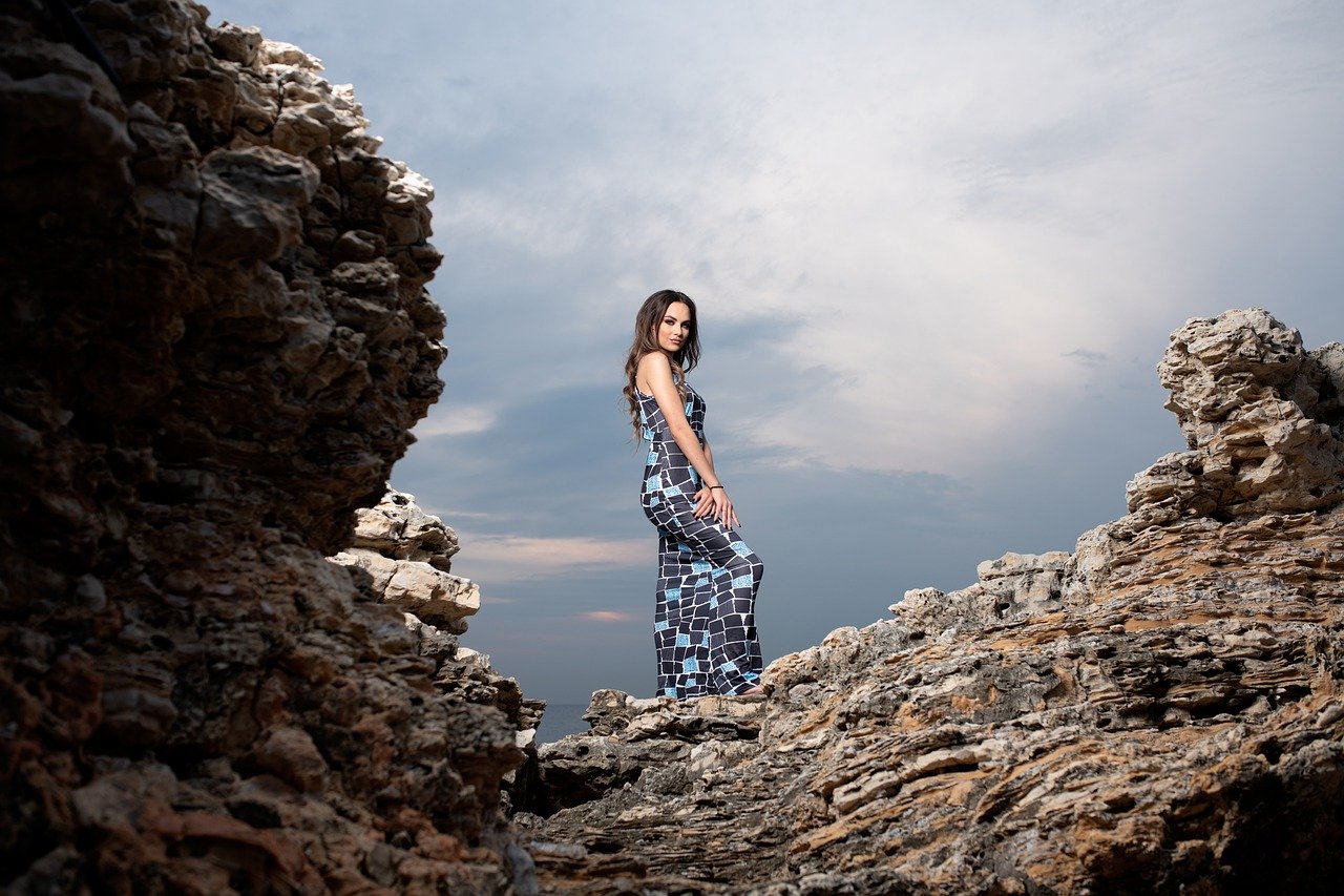 女性がダイエット中でも外食が多い時の食事選びのコツは？