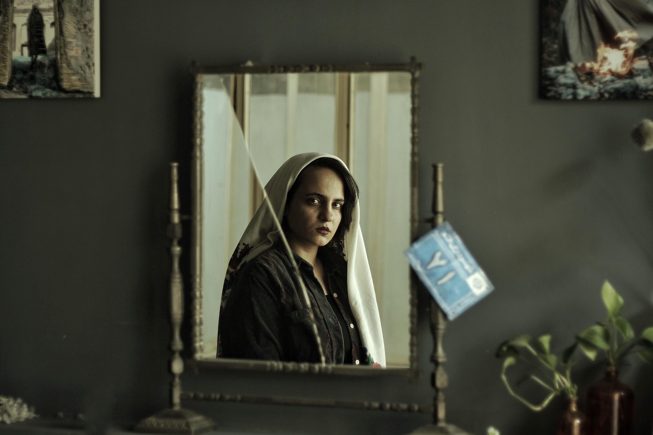 女性のダイエットに効果的な鏡チェックの方法は？